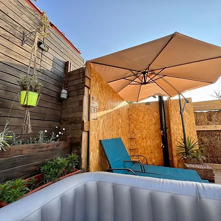 Dans Bulle Grandiose, Avec Spa, La Tete Dans Les Etoiles Luxe tent